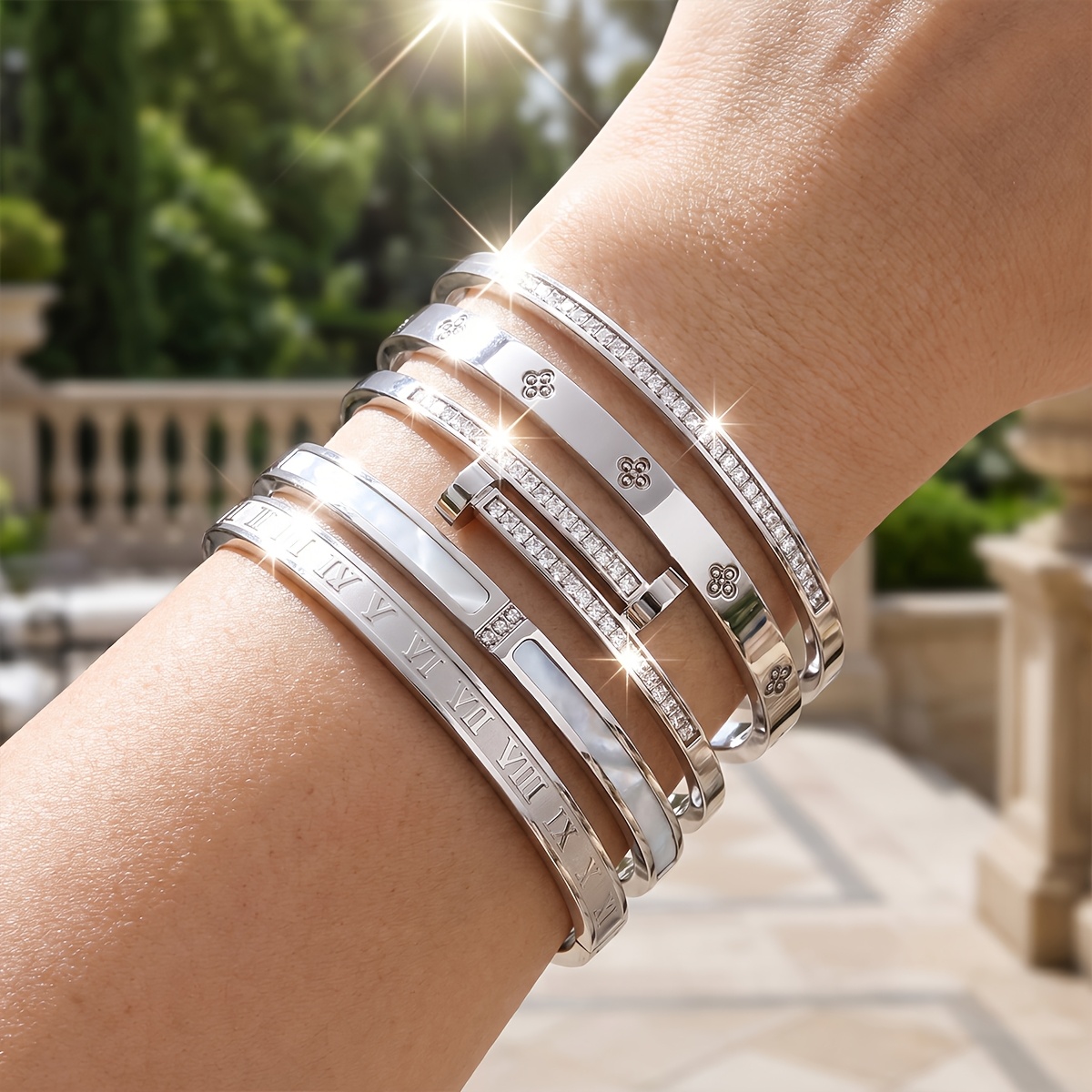 Stainless Steel Design Buckle Bracelet, Compact & Durable